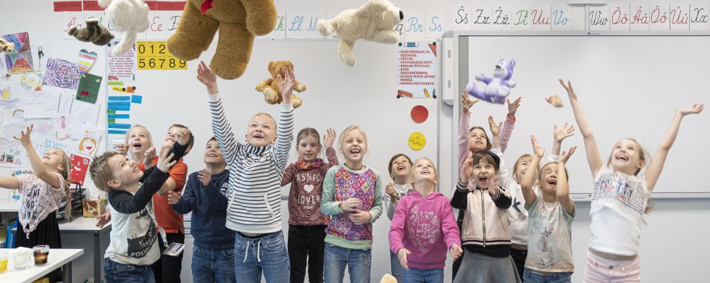 2952_Kids at school with toys_Ministry of Education and Research - Aivo Kallas_2505055.jpg
