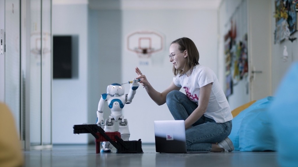 robot.jpg