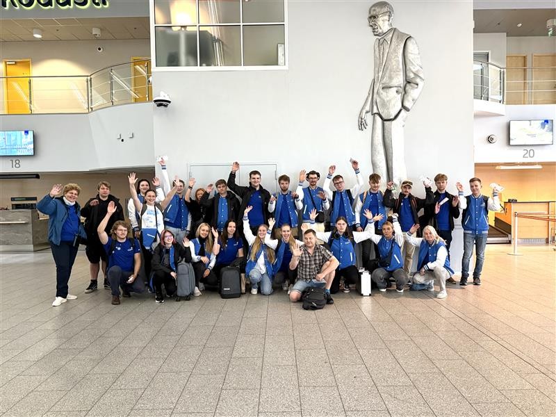Eesti koondis Tallinna Lennujaamas enne ärasõitu autor_erakogu.jpg