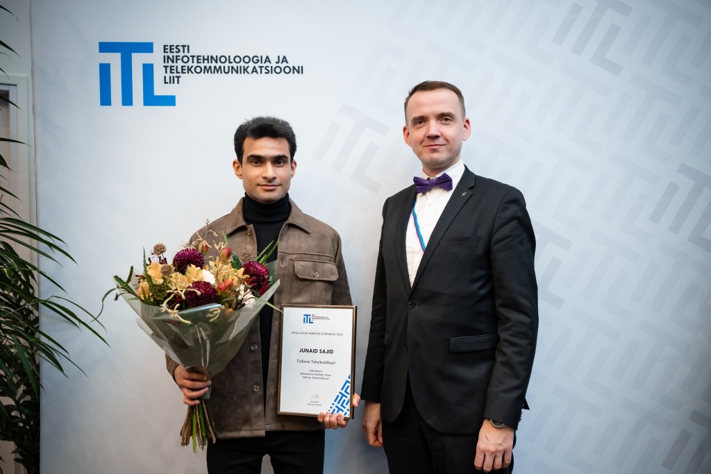 Stipendiumisaaja Junaid Sajid ja kaasjuhendaja Ivo Müürsepp.jpg